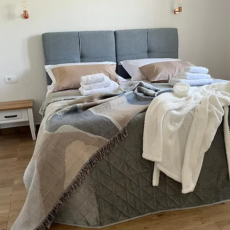Villa House Lole Kaštel Novi