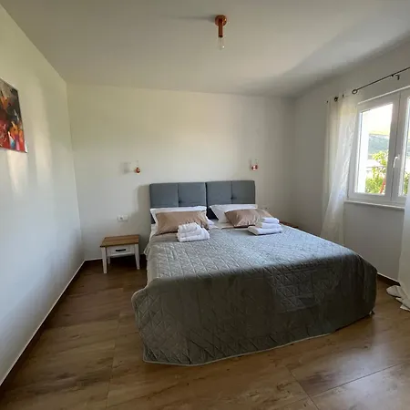 House Lole Villa *