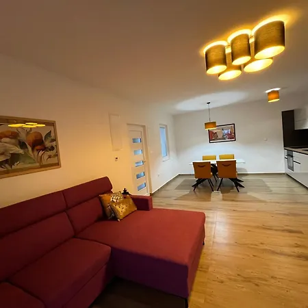 Villa House Lole *