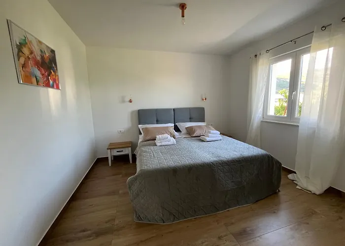 House Lole Villa *