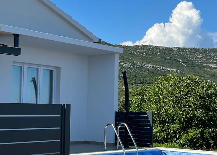 House Lole Villa