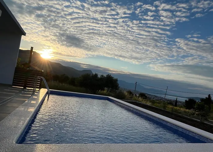 House Lole Kaštel Novi