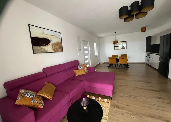Villa House Lole Kaštel Novi